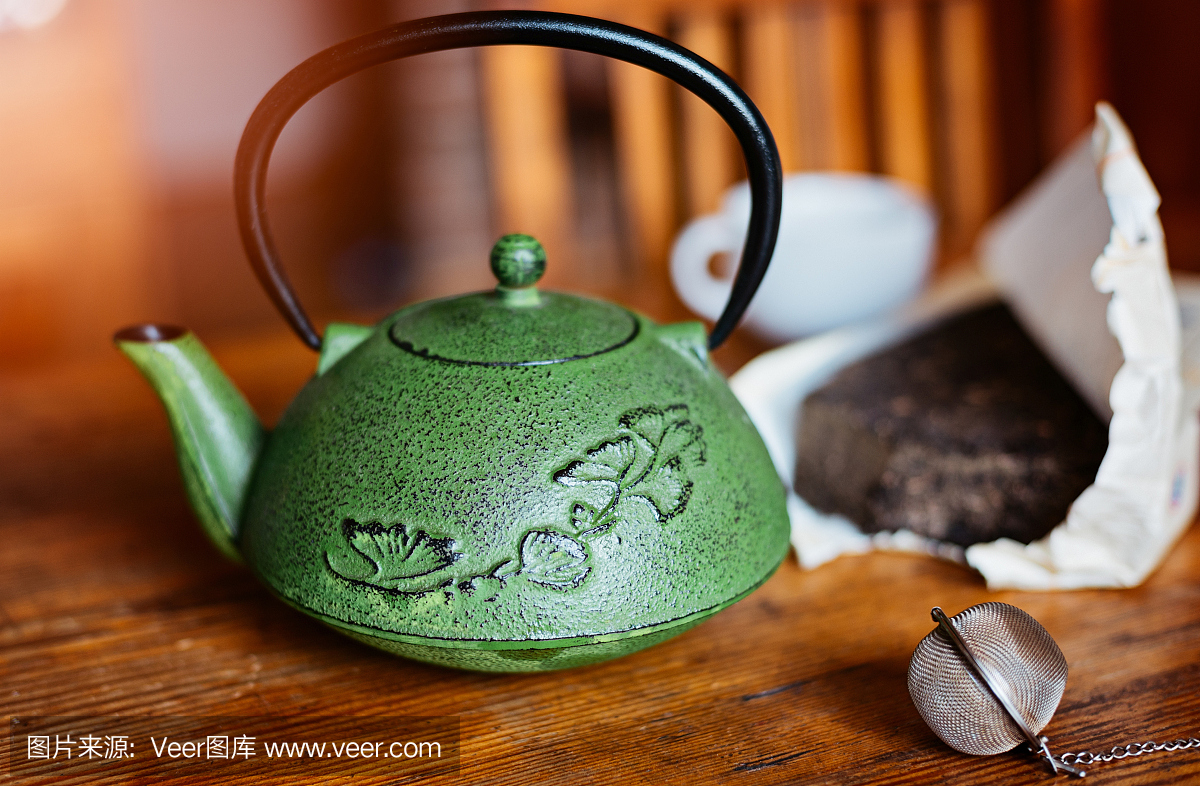 亚洲中国人的普洱茶